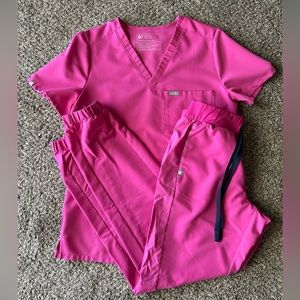 FIGS Scrub set - Limited edition color “Electric Orchid” - size small